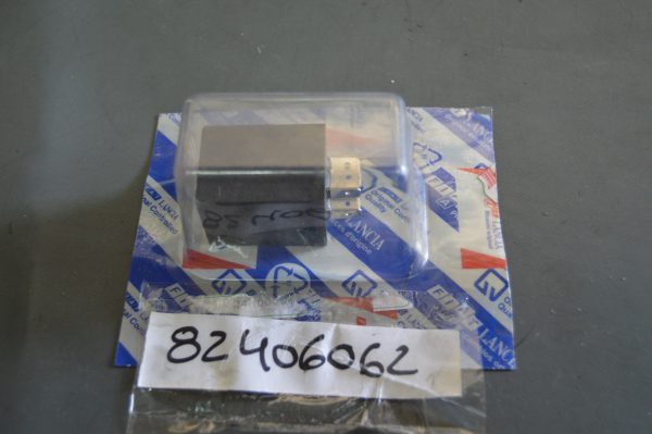 Ref: 82406062 Relé  Fiat Croma; Lancia Thema NOVO