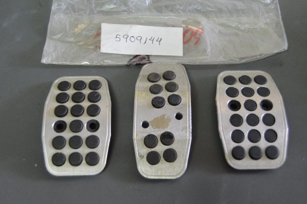 Ref: 5909144 Jogo Embelecedor Pedal de Alumínio Fiat Siena, Palio NOVO