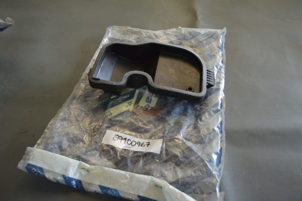 Ref. 89100967 Tampa do Farol Esquerdo Fiat Punto NOVO
