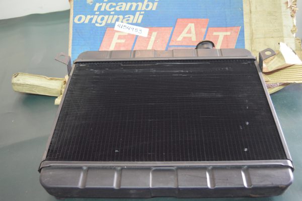 Ref. 4154953 Radiador Fiat 124 Spyder NOVO