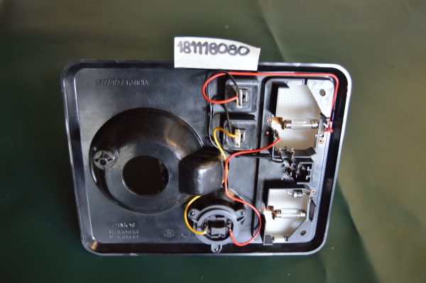 Ref. 181118080 Plafonier Fiat Tempra, Tipo NOVO - Imagen 2