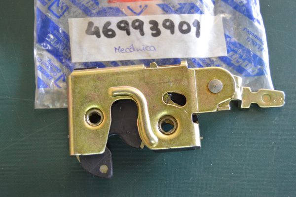 Ref. 46993901 Fechadura Esquerda Fiat Marea NOVO