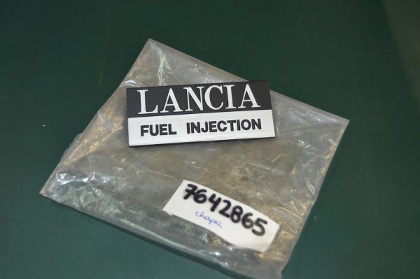 Ref. 7642865 Emblema "Lancia Fuel Injection" Lancia NOVO