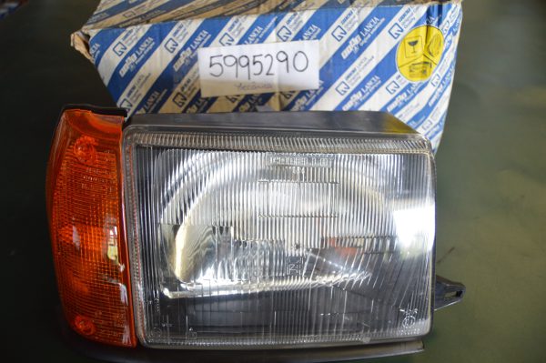 Ref. 5995290 Farol Dianteiro Direito Lancia Y10 NOVO