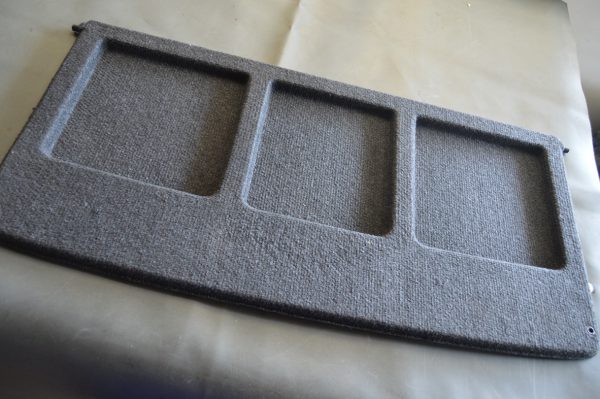 Ref. 181462460 Chapeleira de Tampa da Mala Fiat Uno R89 NOVO