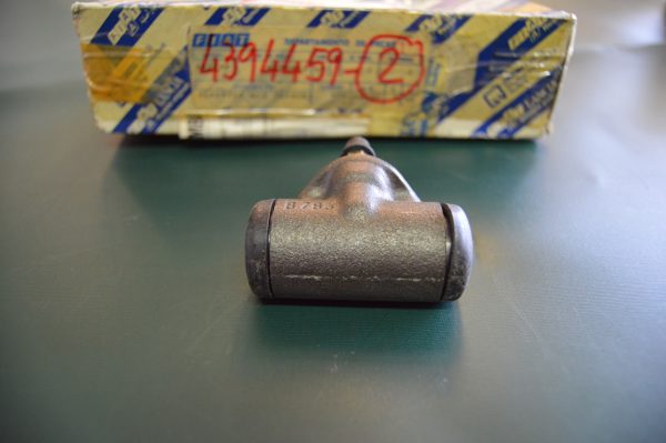 Ref. 4394459 Cilindro do Travão da Roda Fiat 600, 850 NOVO