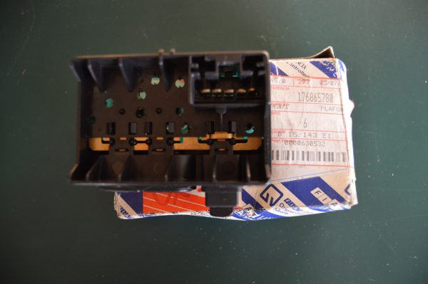 Ref. 176865780 Plafonier Lancia Dedra NOVO - Imagen 2