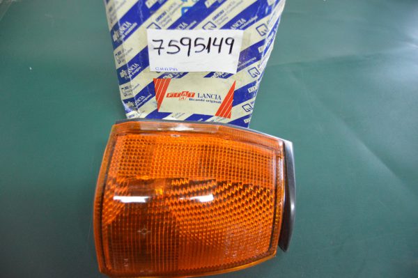 Ref. 7595149 Farolim Pisca Dianteiro Direito Fiat Tipo NOVO