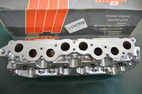 Ref. 4372398 Cabeça do Cilindro do Motor Fiat 128 NOVO - Imagen 4