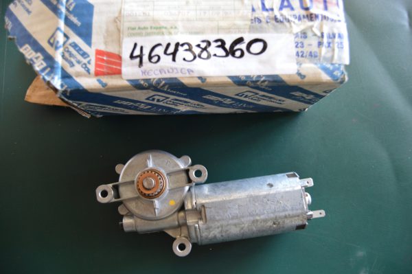 Ref. 46438360 Motor Elétrico do Tecto de Abrir Fiat Punto NOVO