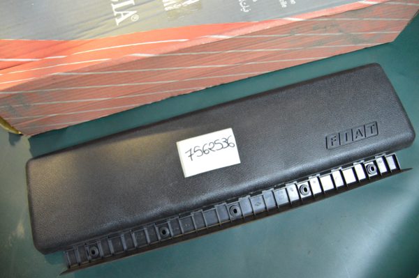 Ref. 7562536 Tampa Porta Luvas Fiat Ritmo NOVO