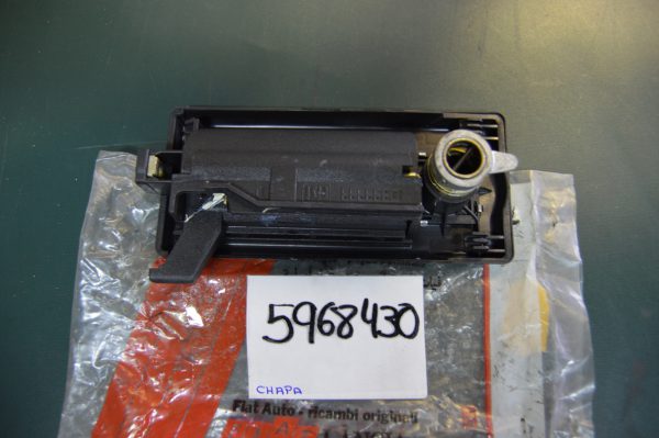 Ref. 5968430 Pega da Porta Frontal Dianteira Direita Fiat Regata NOVO - Imagen 2
