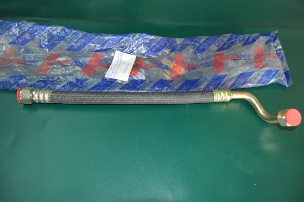 Ref. 82432762 Tubo do Radiador de Óleo Lancia NOVO