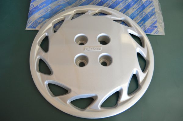 Ref. 7739593 Tampa Roda 14" 4 Parafusos Fiat NOVO