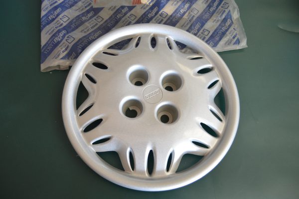 Ref. 46541051 Tampa Roda 13" 4 Parafusos Fiat NOVO