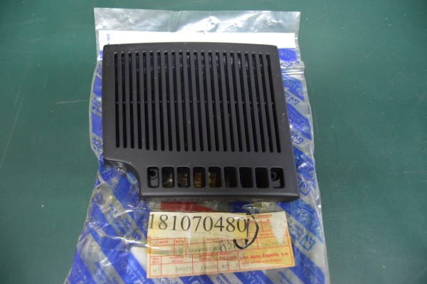 Ref. 181070480 Revestimento do Alto Falante Esquerdo Preto Fiat Tipo NOVO