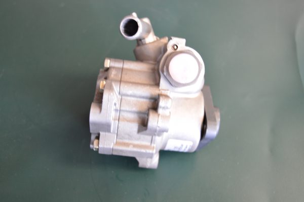 Ref. 77033175 Bomba de Direcção Fiat Coupe NOVO - Imagen 2