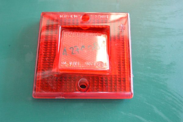 Ref. 4274084 Vidro Farolim Traseiro Esquerdo Fiat 132 NOVO