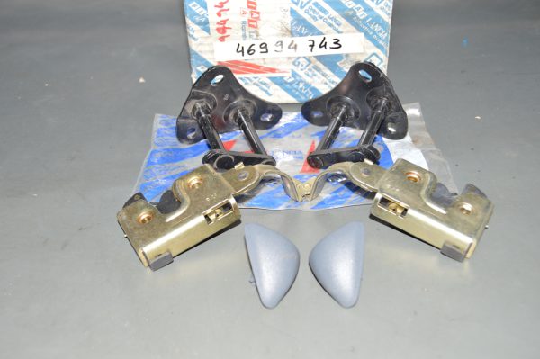 Ref. 46994743 Kit Fecho da Porta Traseiro Fiat NOVO