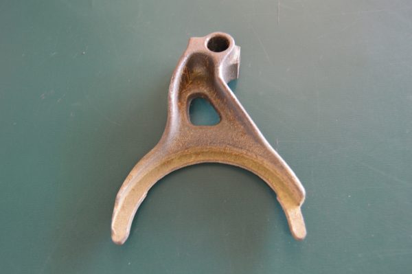 Ref. 4271836 Forquilha da Mudança 1°/2° Velocidade Fiat NOVO