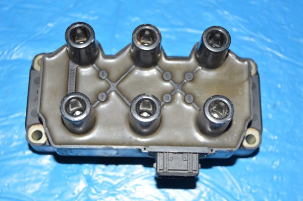 Ref. 0221503002 Bobine de Ignição BOSCH Ferrari, Opel, Saab