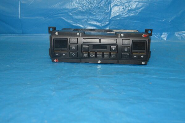 Ref. 4D0820043E Comando Controlo do Ar Condicionado Audi