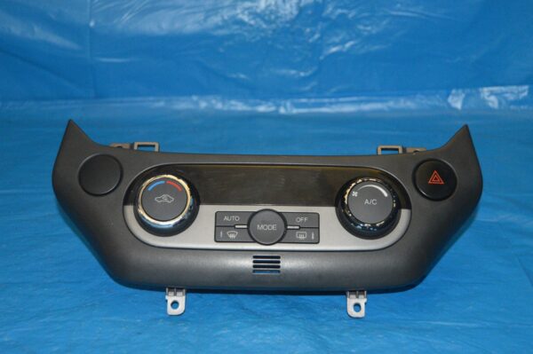 Ref. 96437402 Comando Controlo do Ar Condicionado Chevrolet Aveo