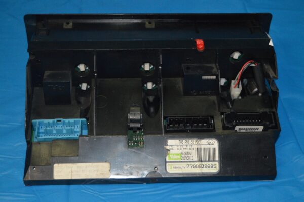 Ref. 7700839685 Comando Controlo do Ar Condicionado Renault Safrane II - Imagen 2