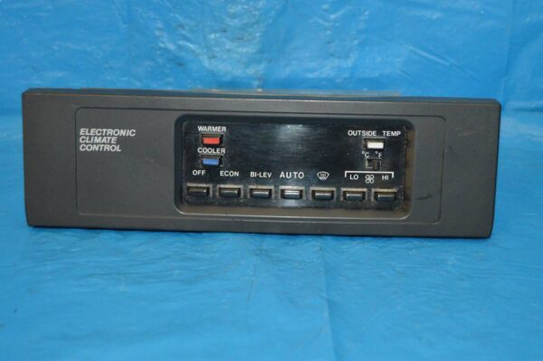 Ref. 443820043F Comando Controlo do Ar Condicionado Audi