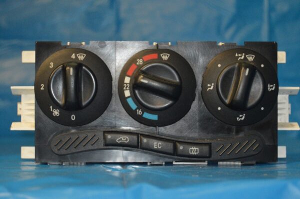 Ref. 1688300485 Comando Controlo do Ar Condicionado Mercedes