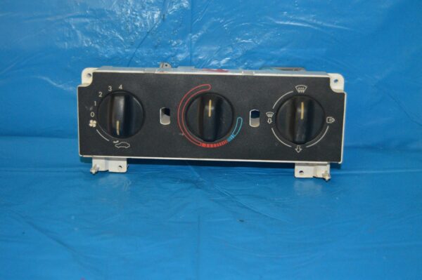 Ref. 601968X Comando Controlo do Ar Condicionado Peugeot 306