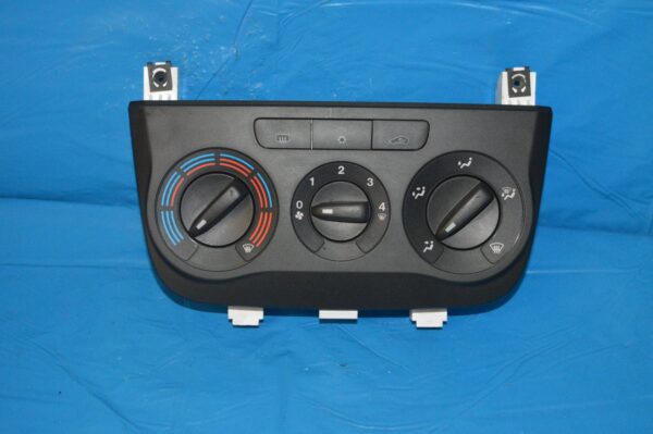 Ref. 7354197950 Comando Controlo do Ar Condicionado Fiat