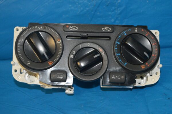 Ref. N103009C Comando Controlo do Ar Condicionado Nissan Note