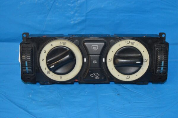 Ref. 1708300685 Comando Controlo do Ar Condicionado Mercedes