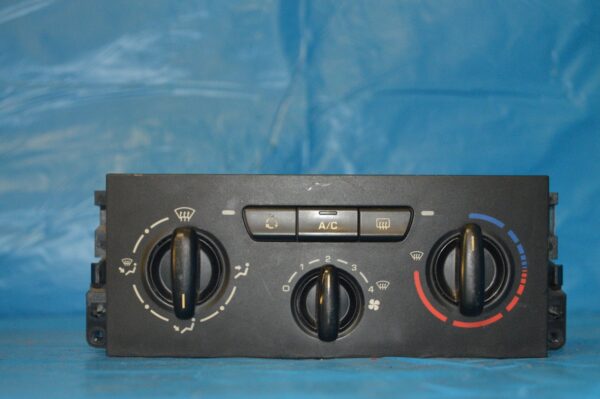 Ref. 69910004 Comando Controlo do Ar Condicionado Peugeot 207