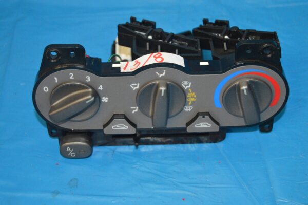 Ref. 2510000330 Comando Controlo do Ar Condicionado Hyundai