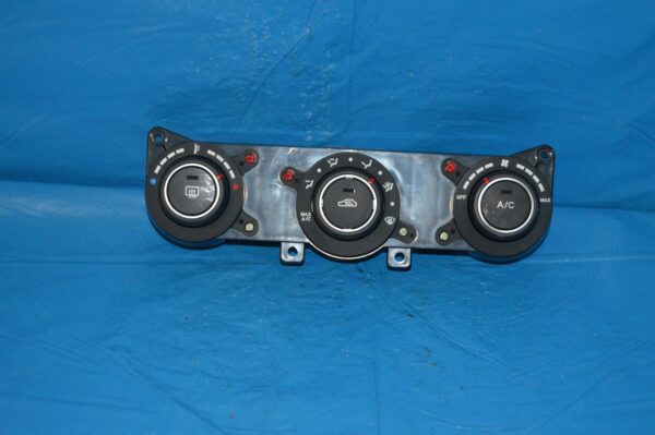 Ref. 972501H000EQ Comando Controlo do Ar Condicionado Kia