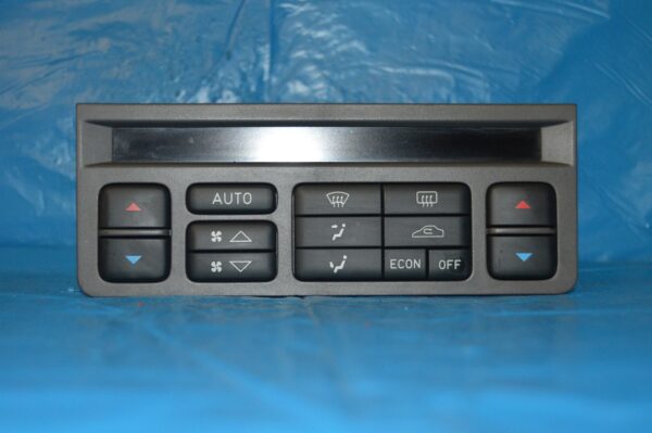 Ref. A0364797 Comando Controlo do Ar Condicionado Saab 95