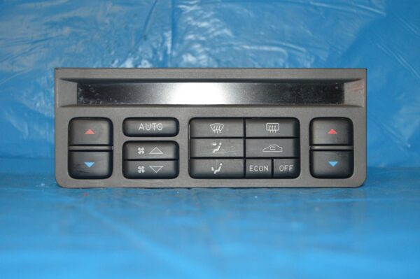 Ref. A069812 Comando Controlo do Ar Condicionado Saab 9-5