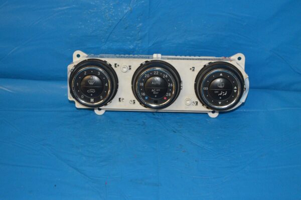 Ref. A1638202589KZ Comando Controlo do Ar Condicionado Mercedes