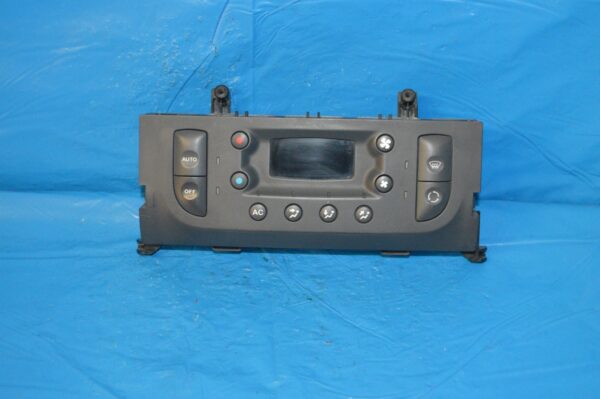 Ref. 8200531471 Comando Controlo do Ar Condicionado Renault Clio