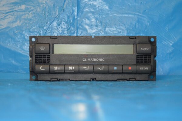 Ref. 5HB00813928 Comando Controlo do Ar Condicionado Skoda Octavia