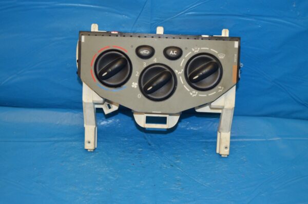 Ref. W964098PB Comando Controlo do Ar Condicionado Renault