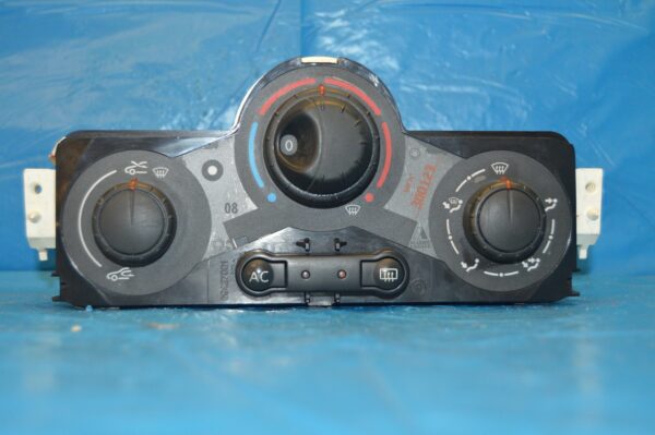 Ref. 69420001 Comando Controlo do Ar Condicionado Renault