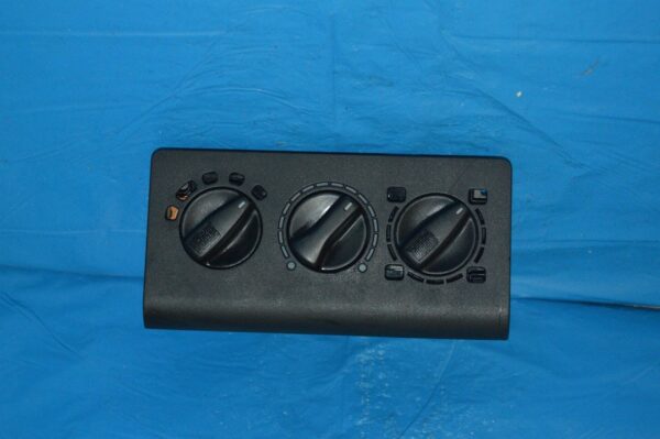 Ref. 6N0819045B Comando Controlo do Ar Condicionado Volkswagen