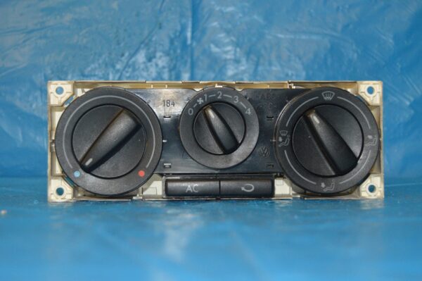 Ref. 7D1820045E Comando Controlo do Ar Condicionado Volkswagen