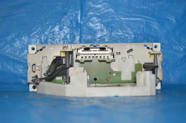 Ref. 7D1820045E Comando Controlo do Ar Condicionado Volkswagen - Imagen 2