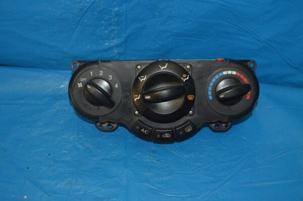 Ref. 96615408 Comando Controlo do Ar Condicionado Daewoo, Chevrolet