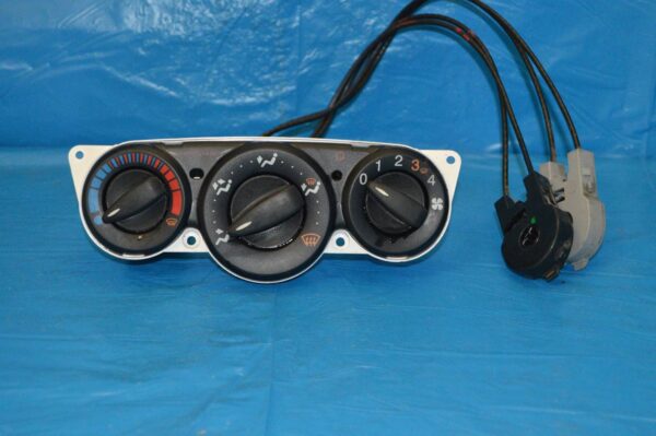 Ref. 98AB18C419 Comando Controlo do Ar Condicionado Ford Focus; Transit Conect