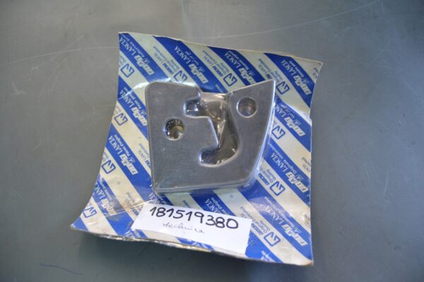 Ref; 181519380 Placa Esquerda do Assento Traseiro - Fiat Uno Mondo NOVO